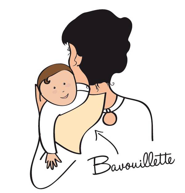 Illustration d'une maman utilisant une bavouillette du Kit Eco Test Bébé pour protéger ses vêtements après le repas de bébé.